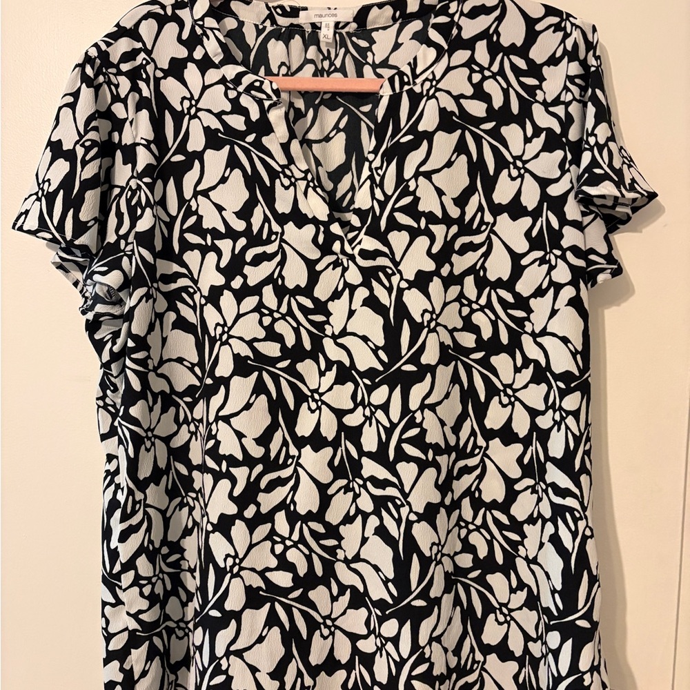 Chic Monochrome Floral Women's Blouse
